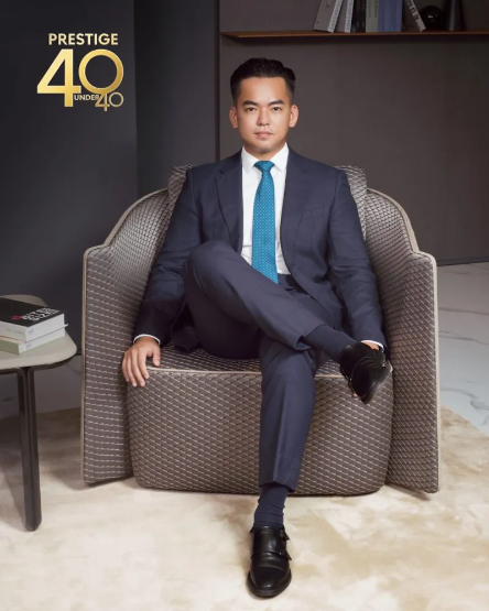 ▲新郎曾被《柬埔寨在线》评为“40位40岁以下最具影响力人物”之一