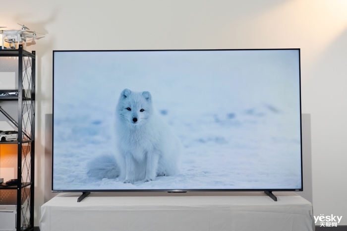 海信小墨E5Q Pro评测:AI赋能画质与体验升级,客厅秒变世俱杯赛场