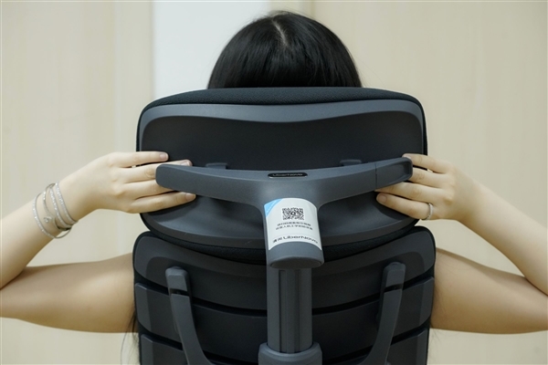 全球首款动态人体工学椅!清闲Libernovo图赏