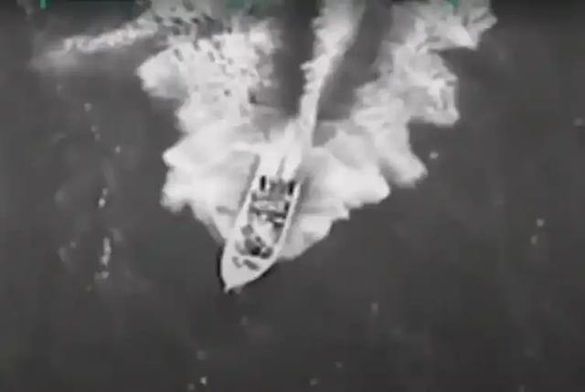 (美国打击所谓的运毒船)