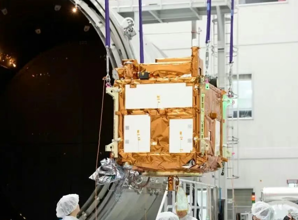 新一代中型卫星进行测试。