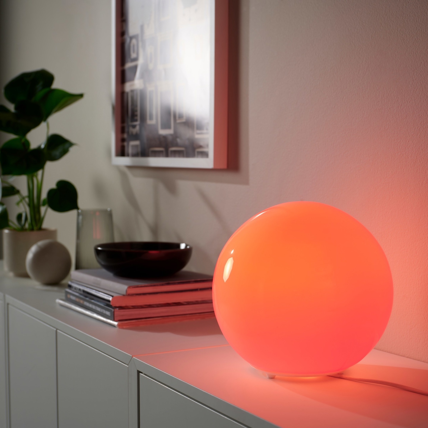 <em>The new line of smart bulbs get brighter and more colorful.</em>