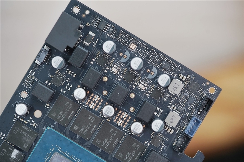 耕升RTX 5070 Ti炫光·超OC显卡评测:外形紧凑 性能不打折