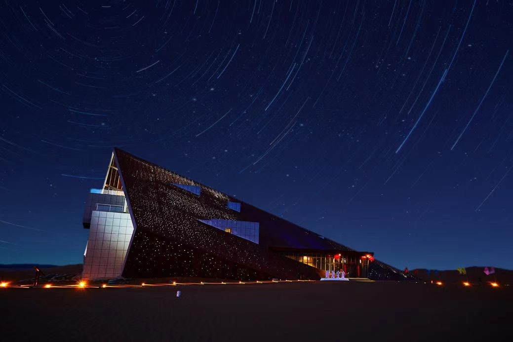 大漠星河度假区的星空夜景