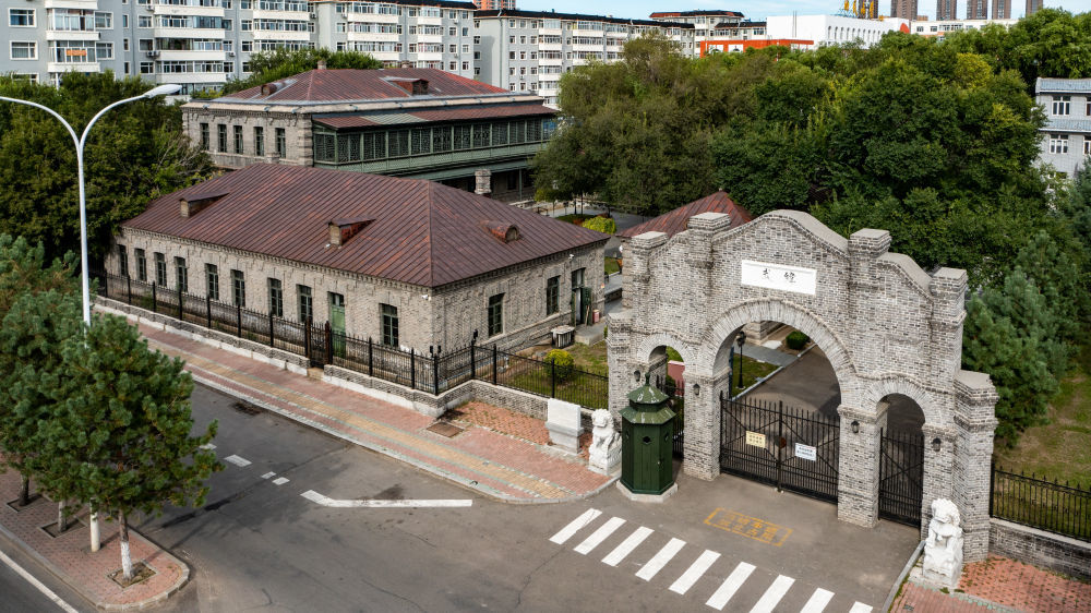 航拍位于齐齐哈尔市中心的黑龙江督军署旧址。(中共齐齐哈尔市委宣传部供图)