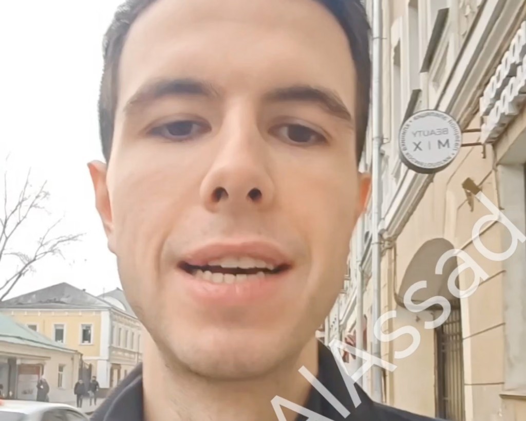 哈菲兹·阿萨德在社交媒体Telegram上发布的视频显示,他正在莫斯科街头行走。