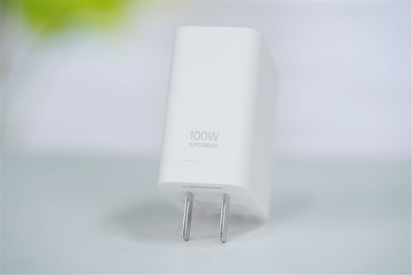 全球首发理光GR影像!真我GT8 Pro图赏