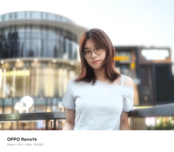 超美小OPhone新体验:OPPO Reno14满足你对小屏手机的所有期待