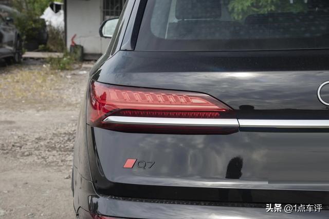 奥迪Q7:我卖百万时,你们都抢,现在卖46万,怎么反而没人要了?