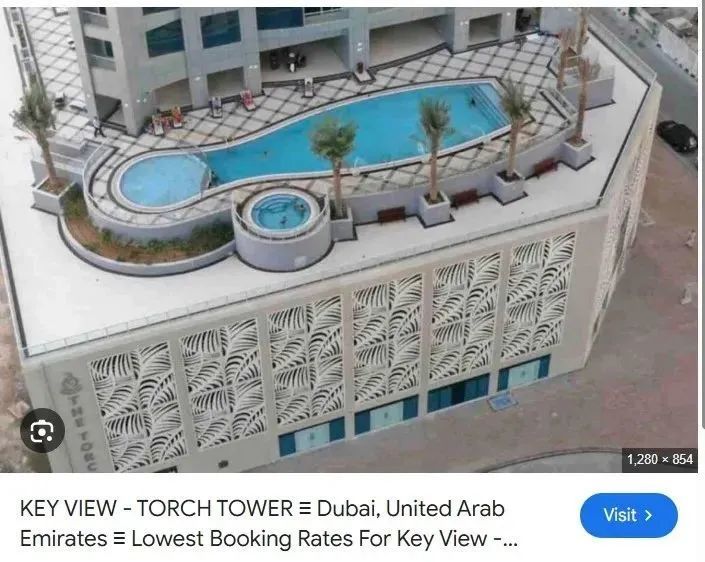 Torch Tower实景图片。