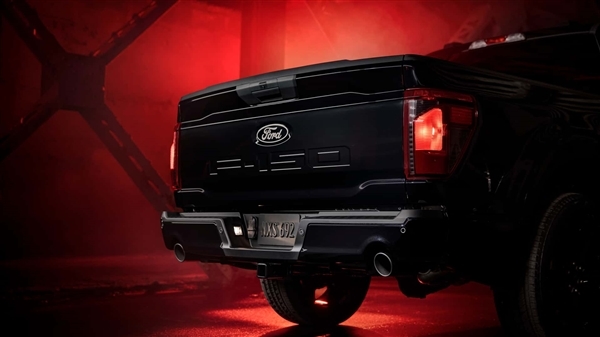 中国用户眼馋!福特F-150 Lobo套件版官图发布: 猛禽披上“狼皮”