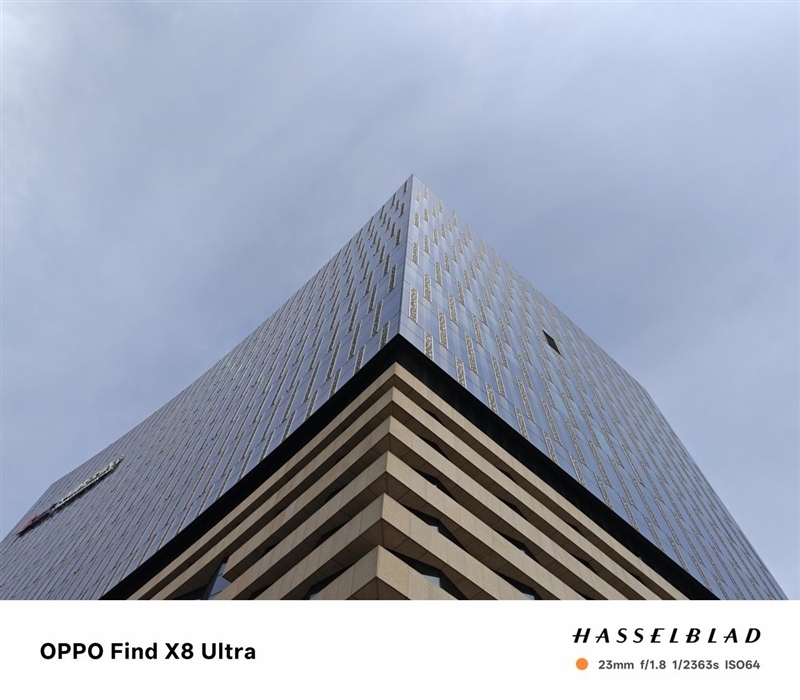 夜晚拍人我最强!OPPO Find X8 Ultra评测:真正的五摄夜神 唯一的直屏Ultra