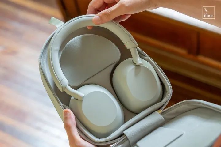 索尼 WH-1000XM6 评测:迟到三年,但索尼还是索尼