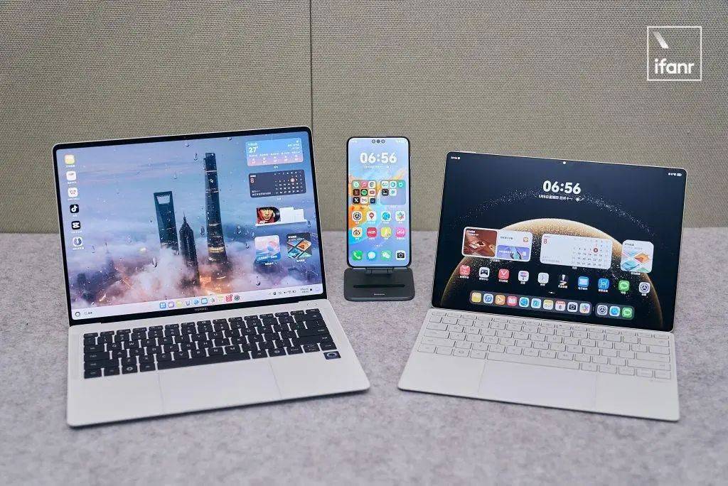 早报|比尔·盖茨:将捐出几乎全部财富/华为首台鸿蒙电脑亮相/苹果高管:iPhone或10年内被淘汰