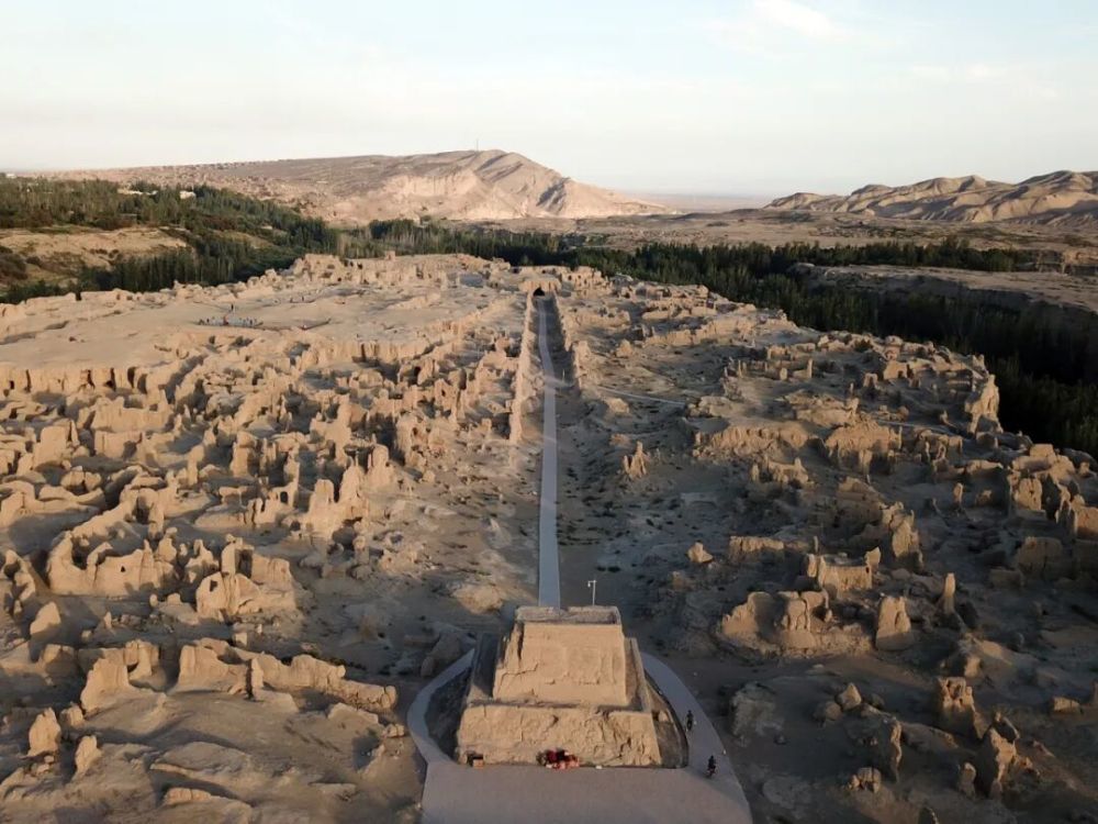 交河故城(无人机照片)。新华社记者 马宁 摄