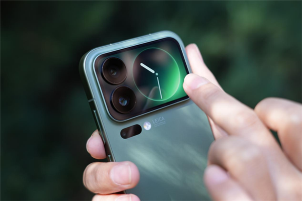小米17 Pro上手：工业设计颠覆 全面超越iPhone