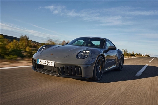 中国谁在买豪车！林肯高管：中国豪华车用户比欧美年轻20岁