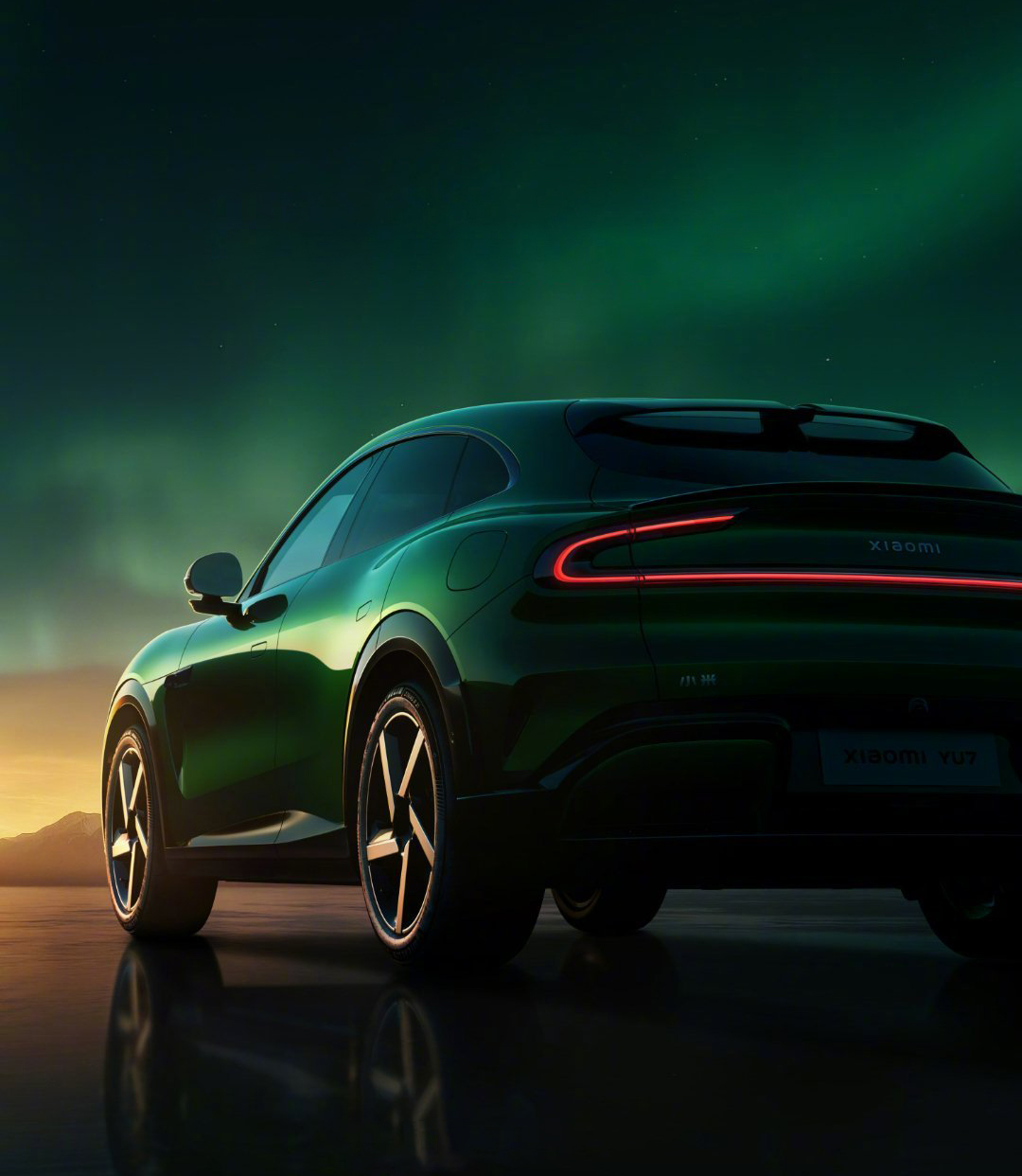 小米 YU7 亮相!天际屏首发,雷军说「19 万 9 不可能」