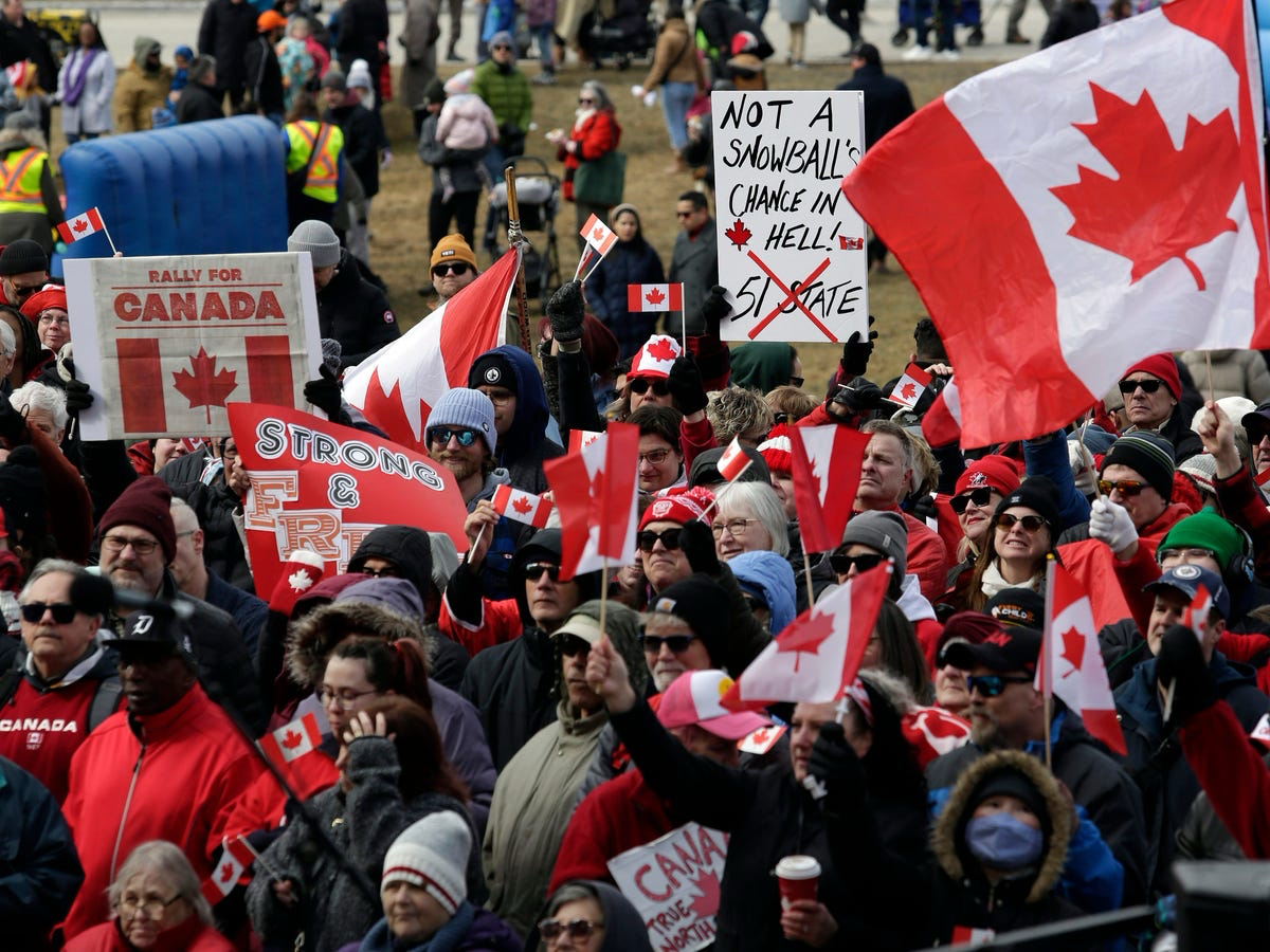 2025年年出,加拿大民众抗议特朗普“加拿大应成为美国
