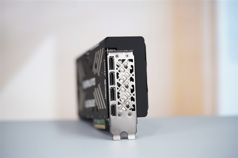 耕升RTX 5070 Ti炫光·超OC显卡评测:外形紧凑 性能不打折