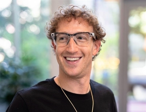 扎克伯格承诺捐款超2000亿美元：在本世纪末治愈所有疾病