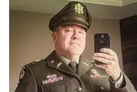 斯科特·斯蒂芬斯上校 图:资料