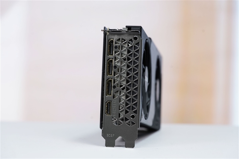 Blackwell的甜点来了!NVIDIA RTX 5060 Ti首发评测:8GB疯狂爆显存 16GB正好