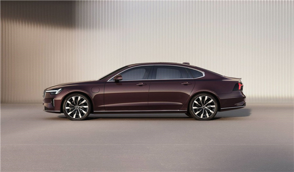 换上XC90同款格栅 新款沃尔沃S90官图发布:预计售价40万