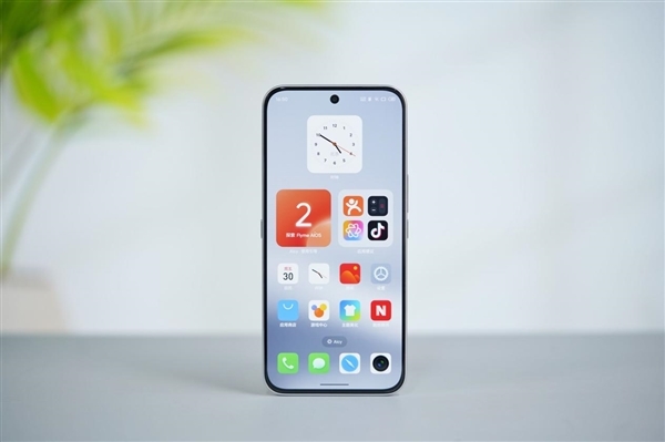 行业首款南德三防认证手机!魅族Note 16 Pro流云白图赏