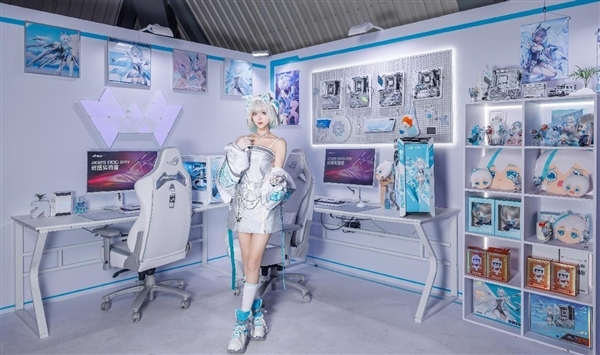 华硕三大重磅主板齐发:ROG姬、初音未来赛若天仙