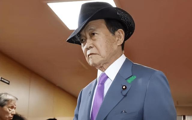 麻生太郎的政治水平真的不行,自民党两次丢掉政权都有他的影子
