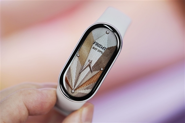 超窄四等边跑道屏!小米手环10 NFC版图赏