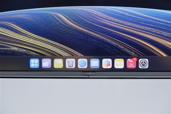 华为首款鸿蒙折叠屏电脑!MateBook Fold非凡大师图赏