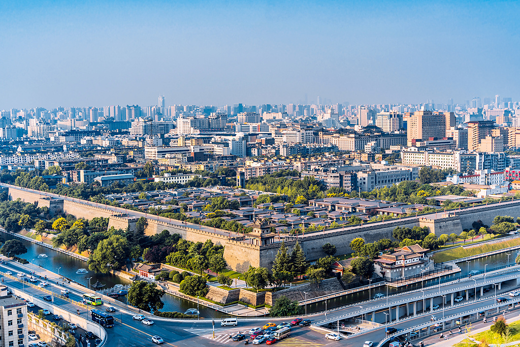 △西安城墙角楼