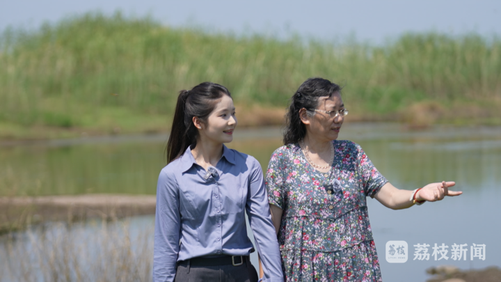 吴宏侨(左)、孙晓霞(右)