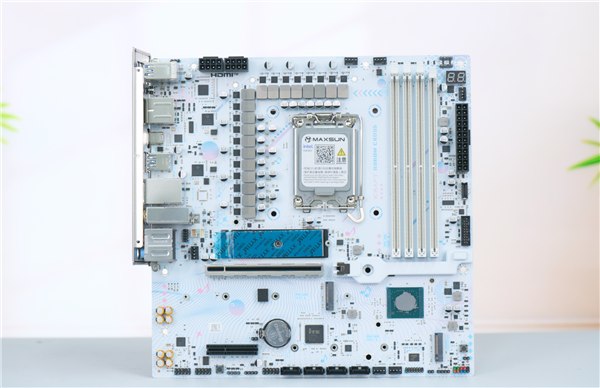 颜值与性能都达到了一线水准!铭瑄iCraft B860M CROSS PRO评测