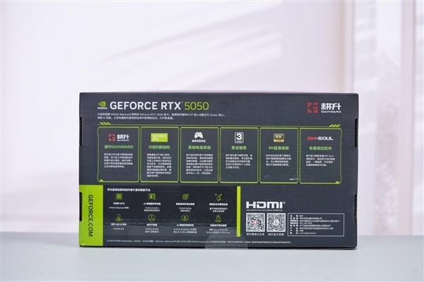 双风扇短小精悍!耕升RTX 5050追风OC显卡图赏