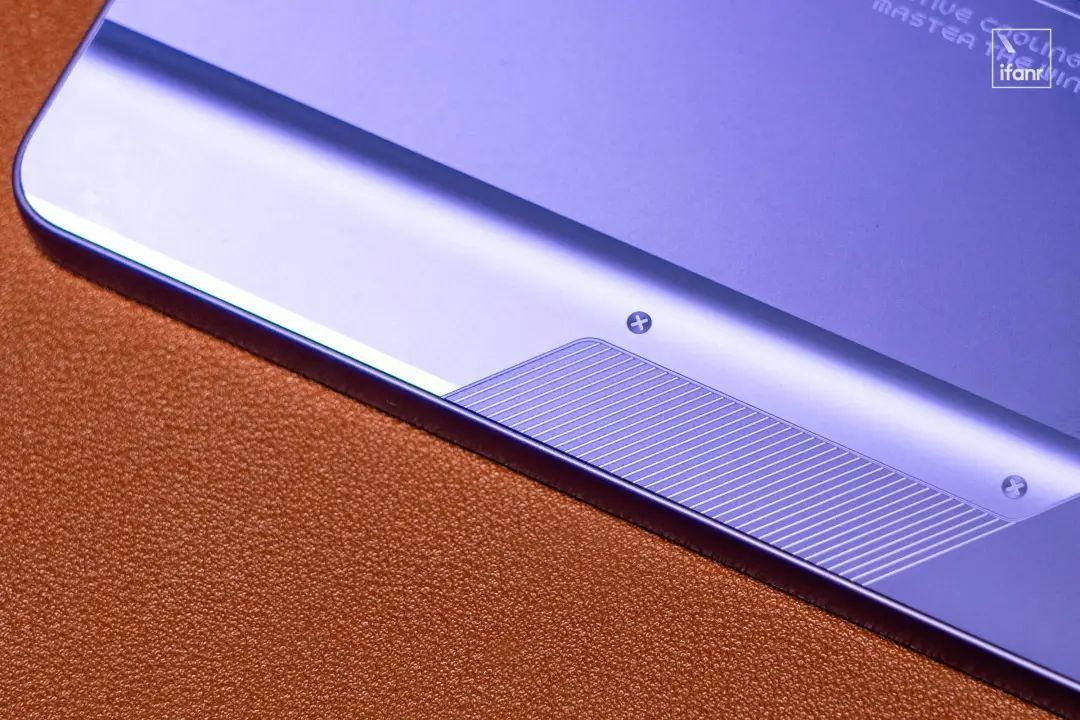 OPPO K13 Turbo Pro 发布:1999 元起售!给性能机加风扇,真的有用吗?