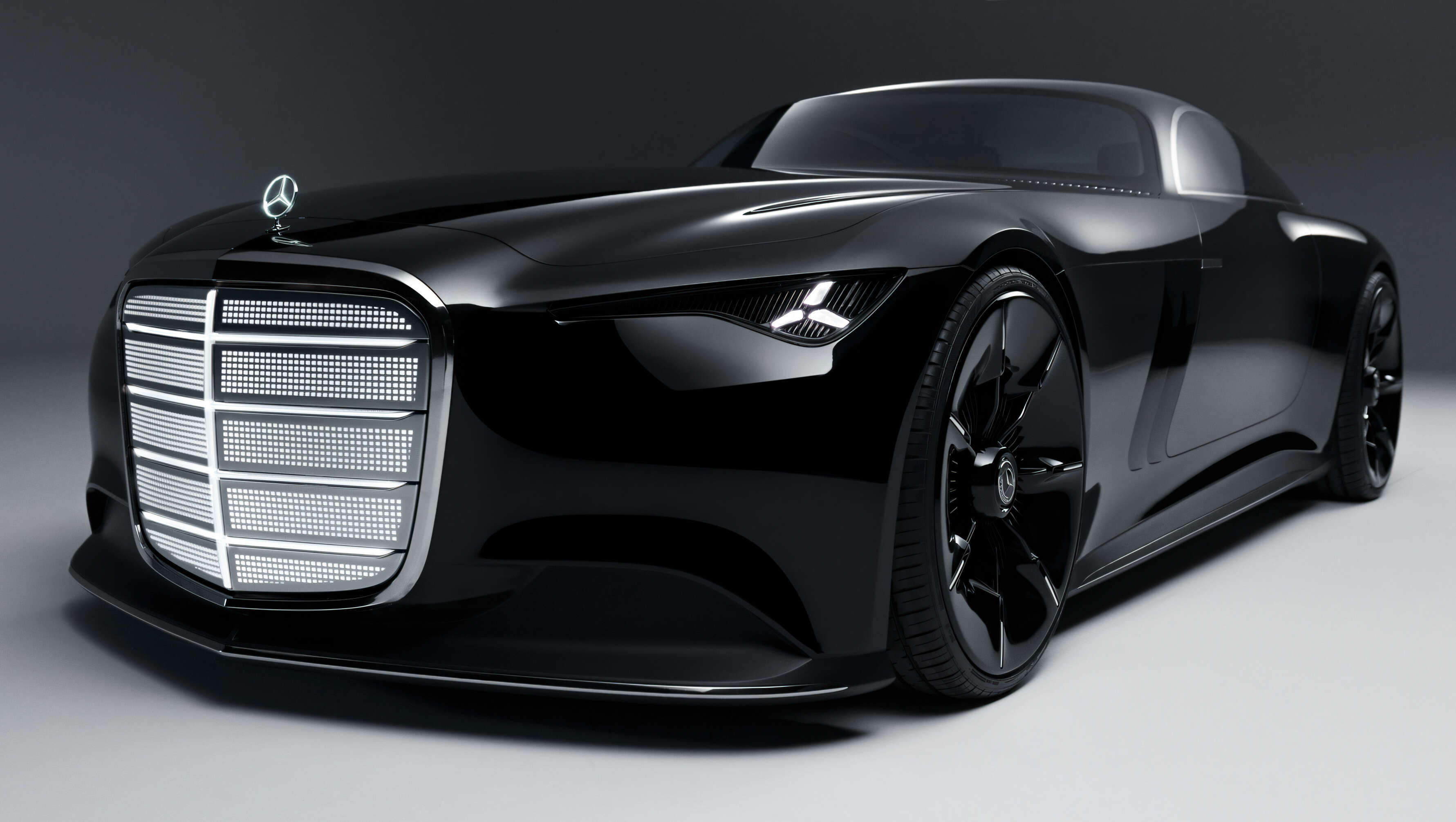 奔驰最强 AMG SUV 即将登场!3 电机 900 马力,性能看齐保时捷