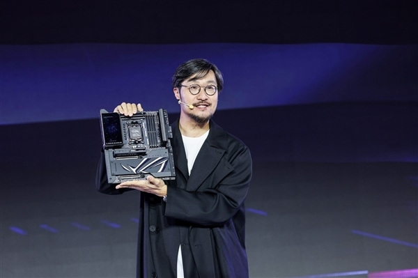 华硕三大重磅主板齐发:ROG姬、初音未来赛若天仙