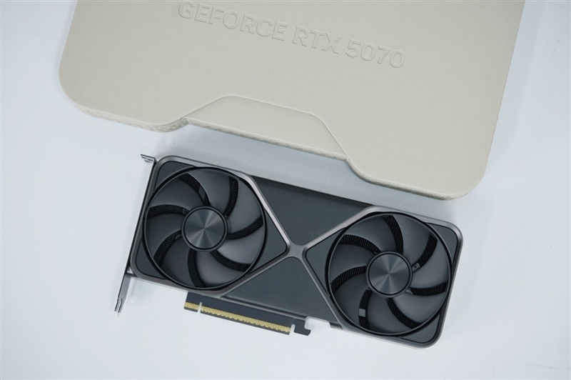 NVIDIA RTX 5070首发评测:DLSS 4提升超4倍!4K游戏不再是高端玩家专属