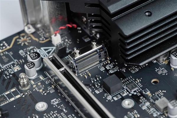 支持显卡快拆!微星B860M MORTAR WIFI主板图赏