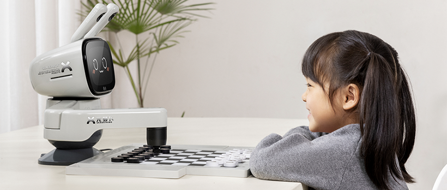 元萝卜AI下棋机器人又升级!五种棋类全覆盖,还能解答百科、口语陪练,售价2999起