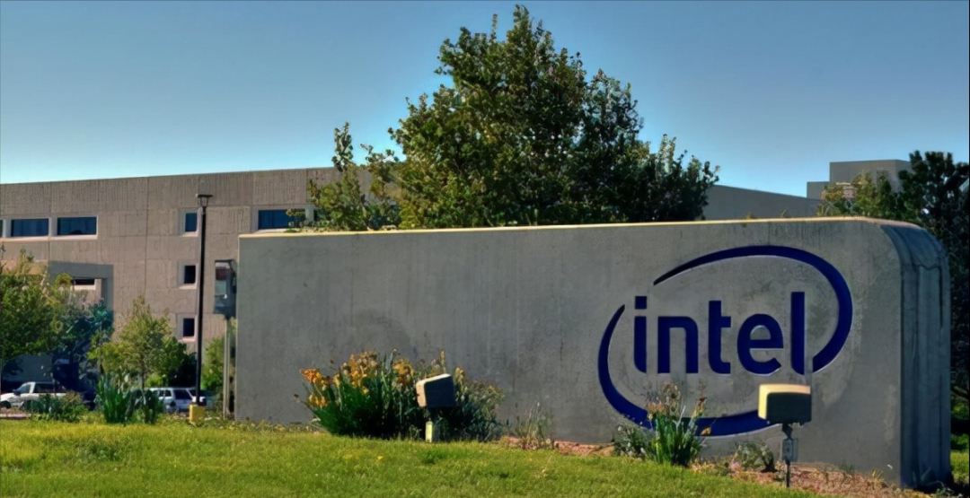 印度高管被集体放逐,华人全面接管美国芯片企业