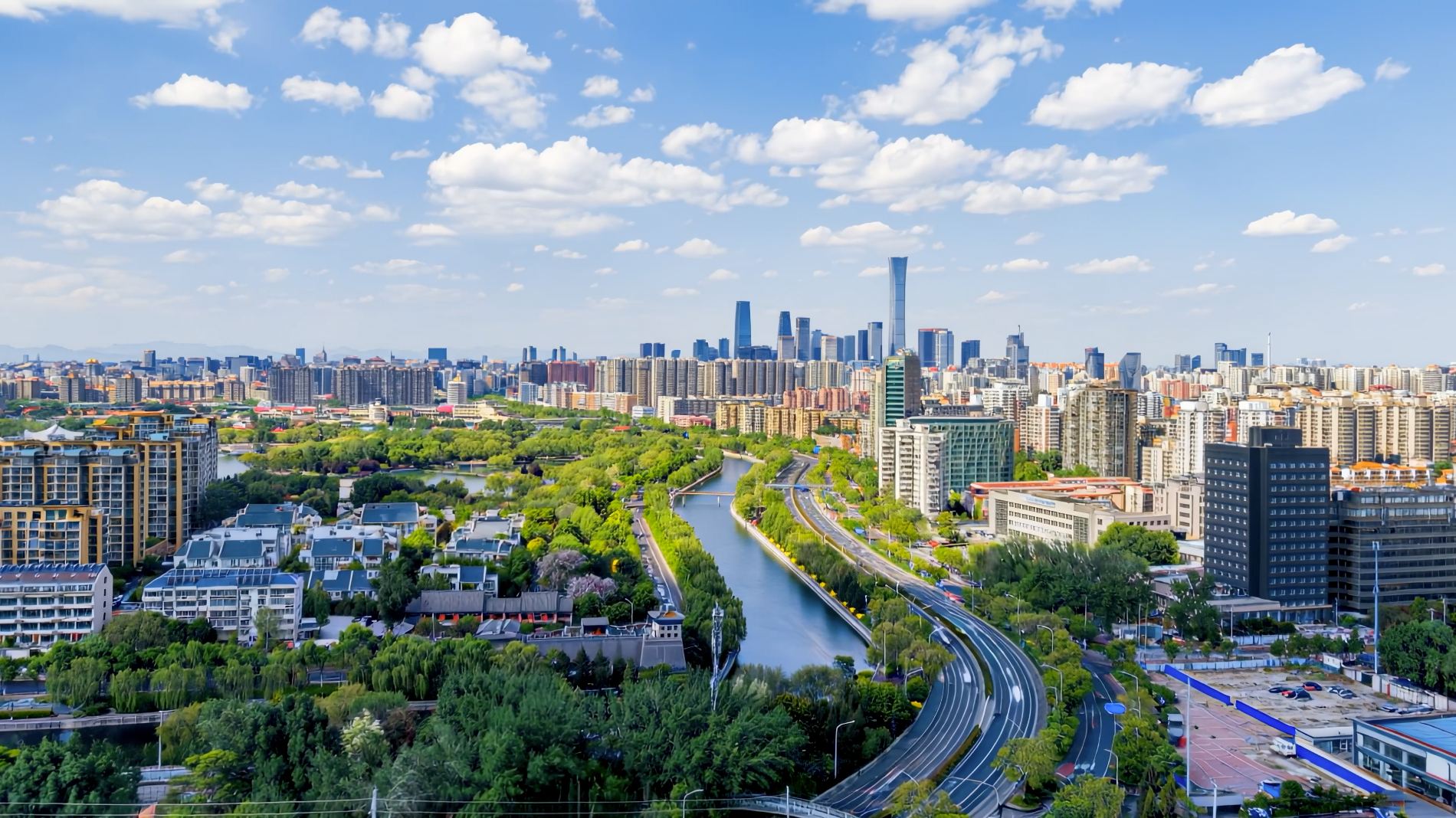 【理响中国·薪火“燃”青春】迈步踏上新长征：以青春密码解时代命题