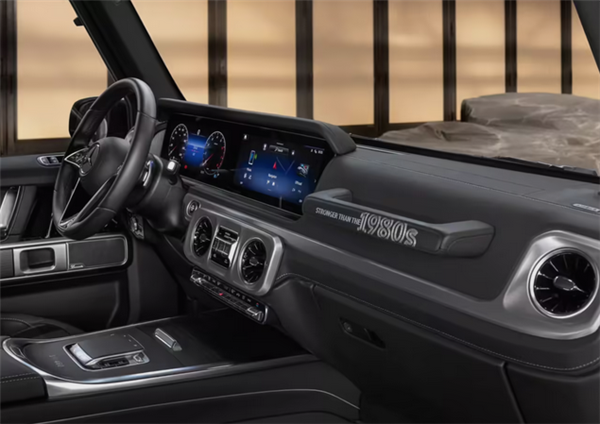 老款外观搭配新款内饰!奔驰发布“翻新版”大G致敬经典车型