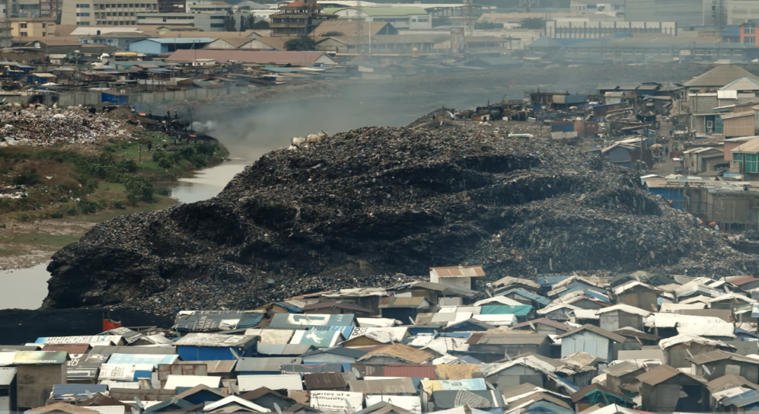 《洋人丢的电子垃圾,都去哪了?》截图