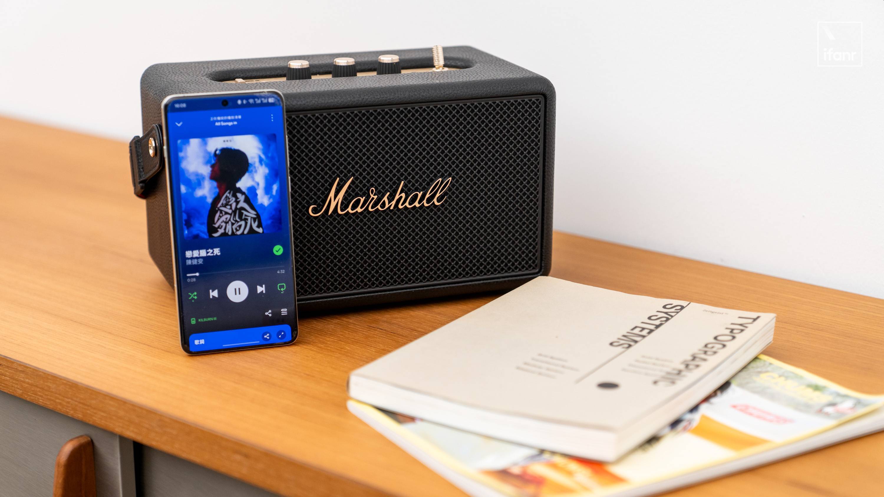 Marshall Kilburn III 体验:50 小时超长续航,在便携音箱属性下的一次踏实升级