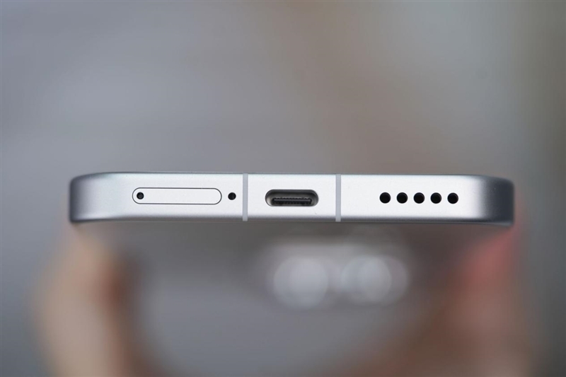 鱼与熊掌全都要!荣耀400 Pro评测:7.8mm机身塞进旗舰性能和影像