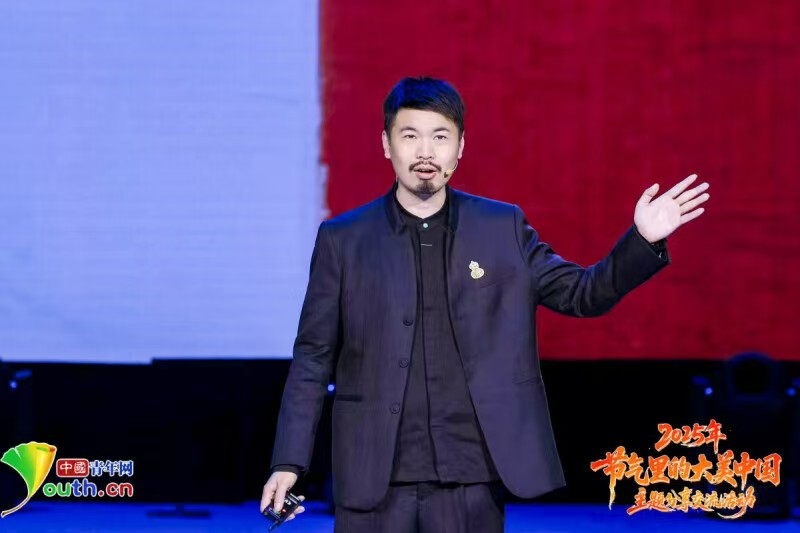 陈诗宇分享《古代服饰中的四季与节气》。中国青年网记者 安俐 摄